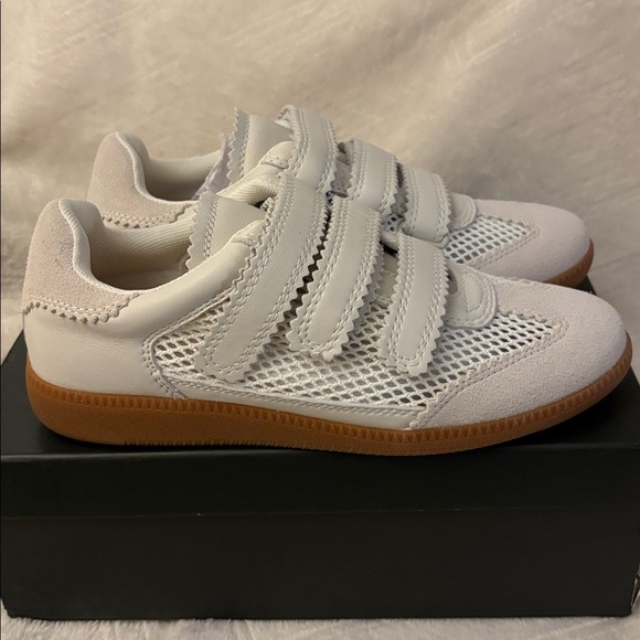 NWT Anthropologie SILENT D SEEN Sneaker in White - Picture 9 of 15